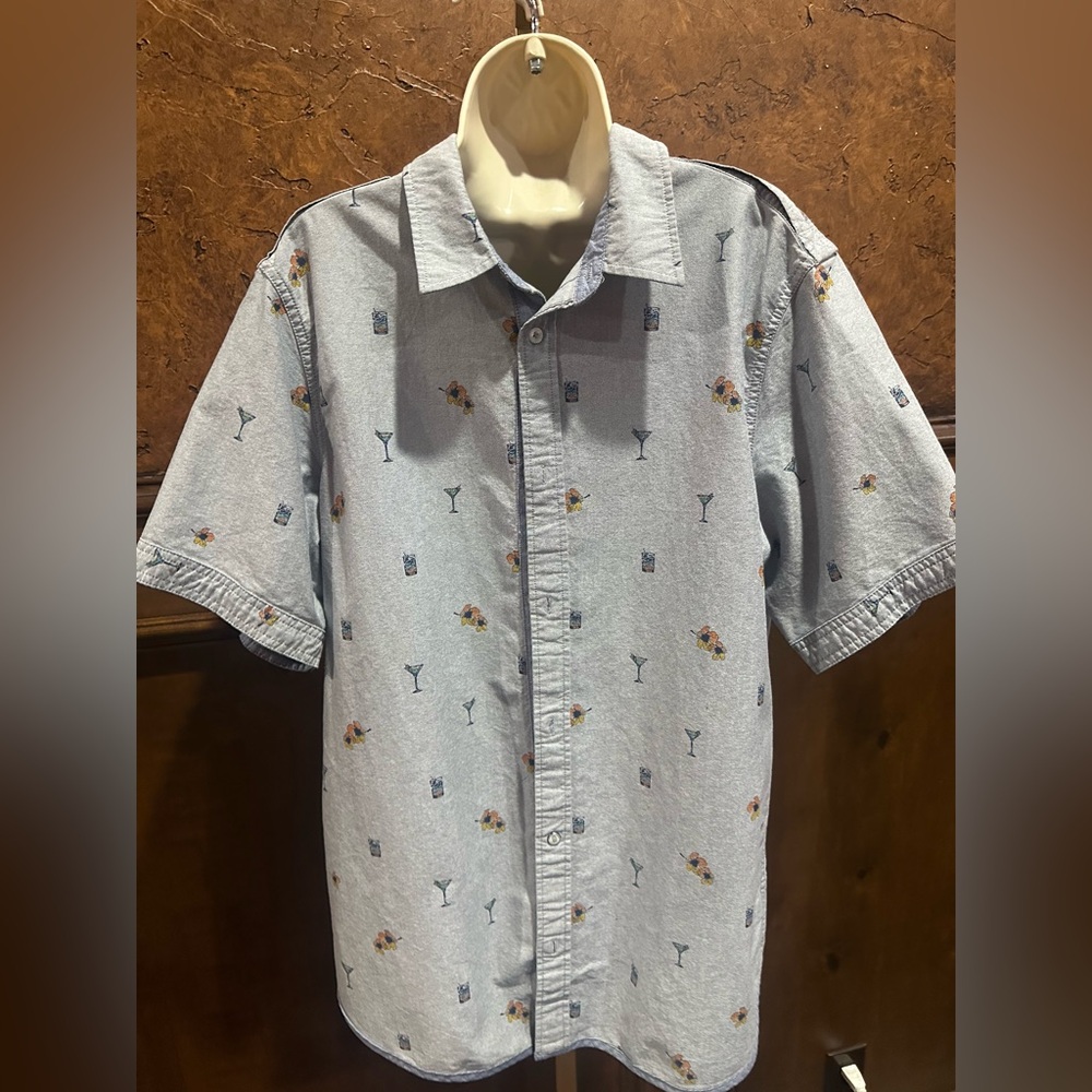 LIKE NEW SIZE XL Buffalo David Bitton Blue Shirt with Cocktail Print